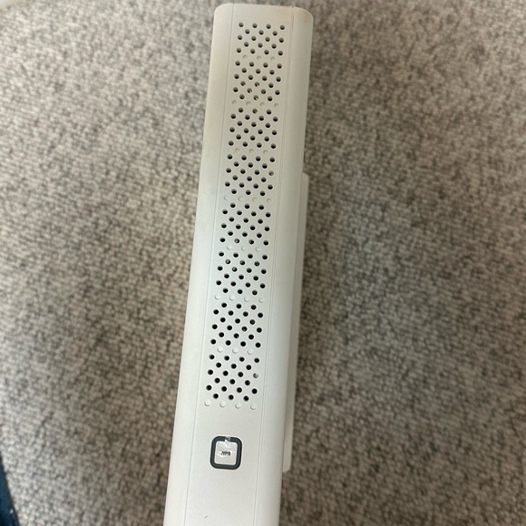 Arris modem with built in router and phone lines - Picture 3 of 4